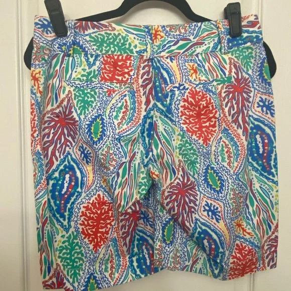 Lilly Pulitzer The Chipper Shorts Bermuda Size 0 Red & Blue Coral pattern Preppy - Picture 3 of 11